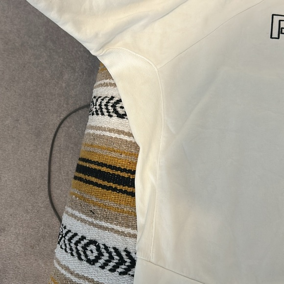 Reebok Classic Sweatshirt - Picture 4 of 9